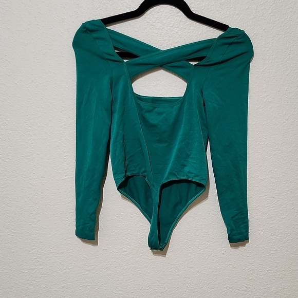 Anthropologie Green Fitted Cut-Out Bodysuit - Picture 6 of 8
